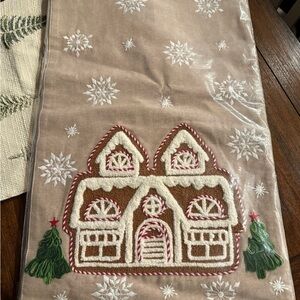 NWT CMAS Runner Gingerbread House table runner 14” by 108”
